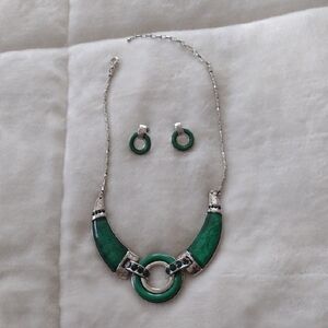 Elegant Green and Silver Necklace and Earring Set